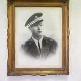 �Queste sono invece le fotografie di coloro a cui � intitolata la nostra sede � sottolinea il presidente �. Si tratta del capitano Gino Alberto Priolo, caduto durante la Seconda Guerra Mondiale...